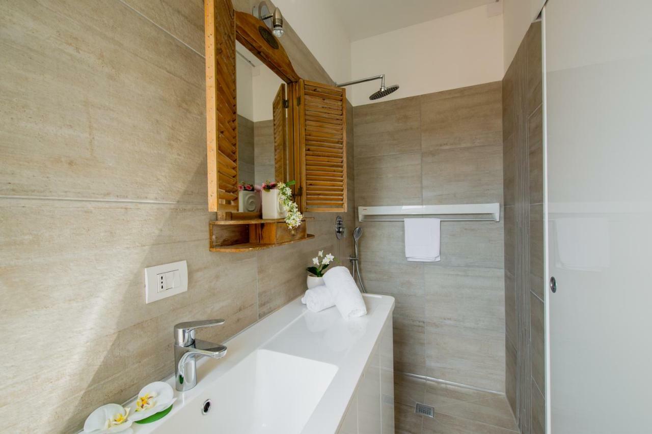 Victoria Apartment Комо Экстерьер фото
